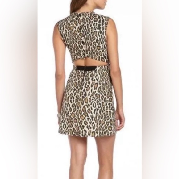 NWT- Alice + Olivia Leopard Print Sleeveless cut out back Dress - Picture 4 of 14